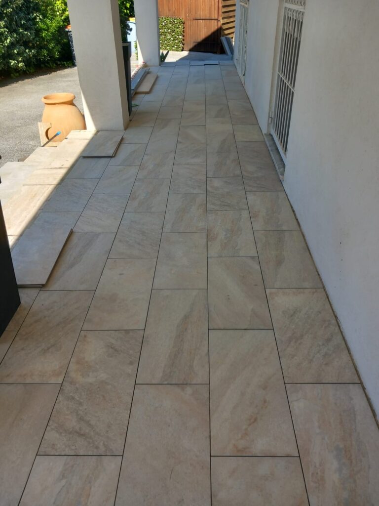 Pose de carrelage antidérapant