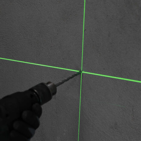 Niveau laser sur batterie 5 points - IP54 (6) Niveau laser sur batterie 5 points - IP54 (1)